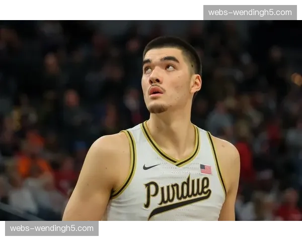 聚焦:扎克·埃迪,这位NCAA MOP在NBA新秀赛季的适应与挑战